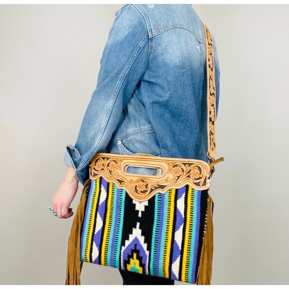 NEW American Darling The Santa Fe Saddle Blanket Fringe Bag - Picture 1 of 13